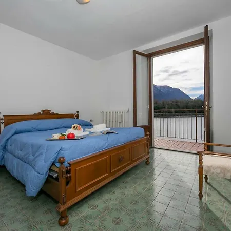 Casa Fronte Isola Ossuccio